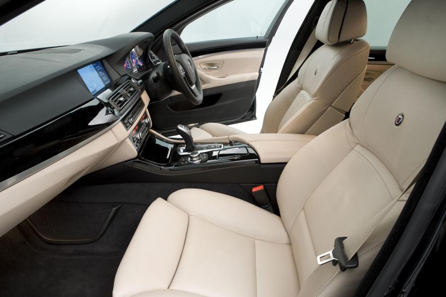 Интерьер Alpina D5 Bi-Turbo Limousine 2011 года  (UK) (фото 5 из 19)